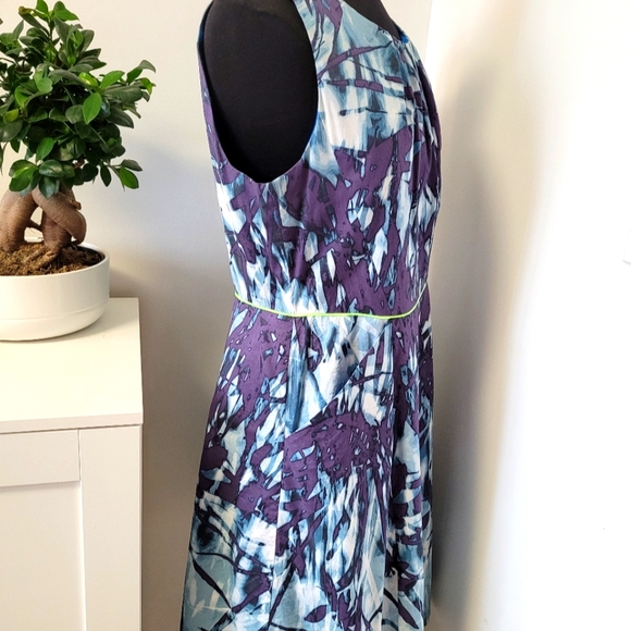 Elie Tahari dress - Picture 10 of 11